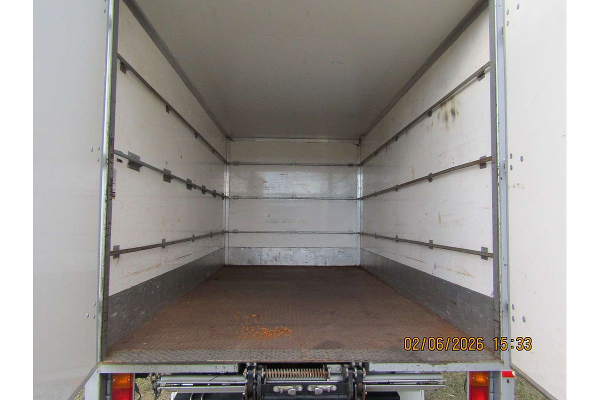 2023 Hino 300 Series 616 MWB image 12