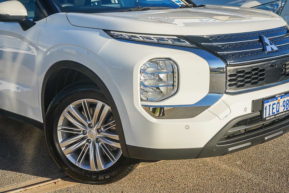 2024 Mitsubishi Outlander ES ZM