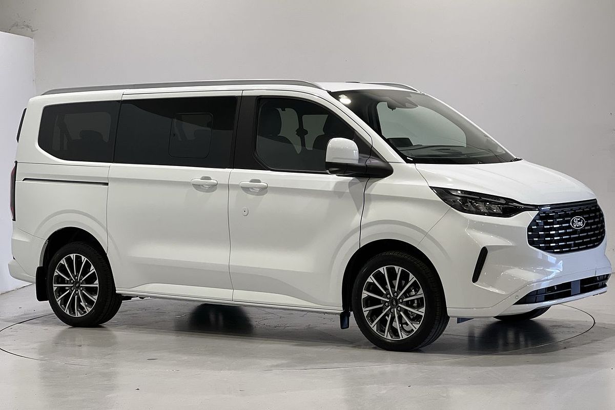 2025 Ford Tourneo Titanium X AV SWB