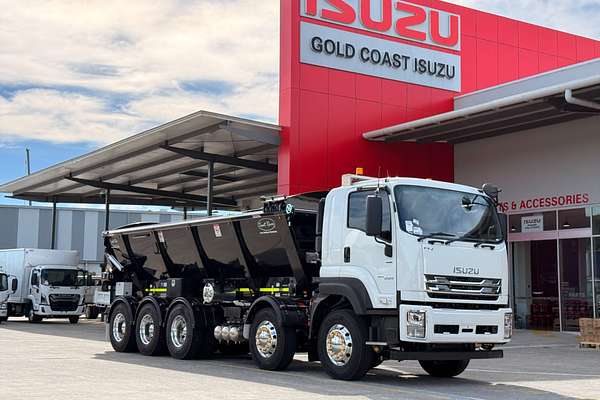2025 Isuzu FYJ 300-350