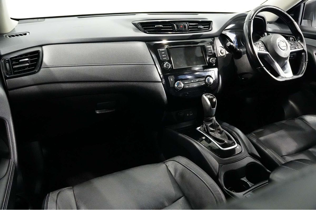 2021 Nissan X-TRAIL ST-L T32