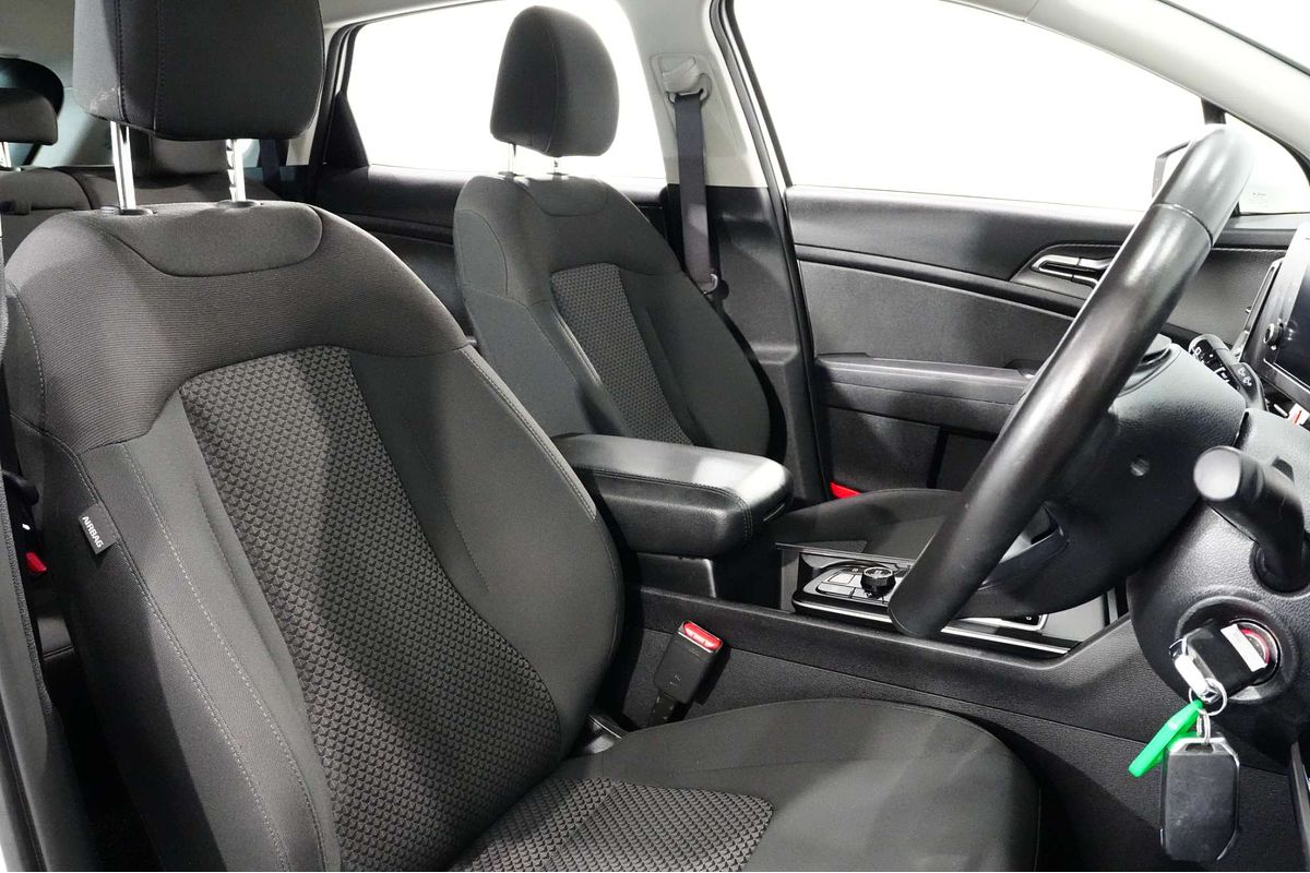 2022 Kia Sportage S NQ5
