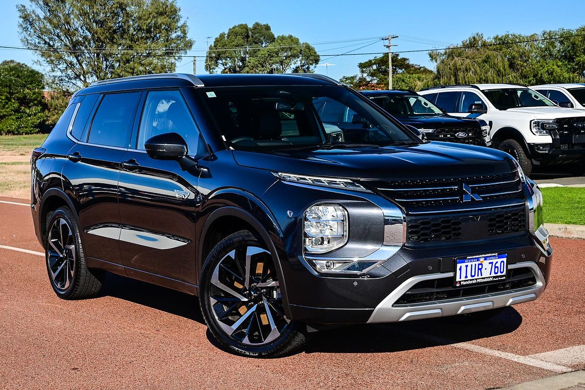 2025 Mitsubishi Outlander PHEV Exceed Tourer ZM