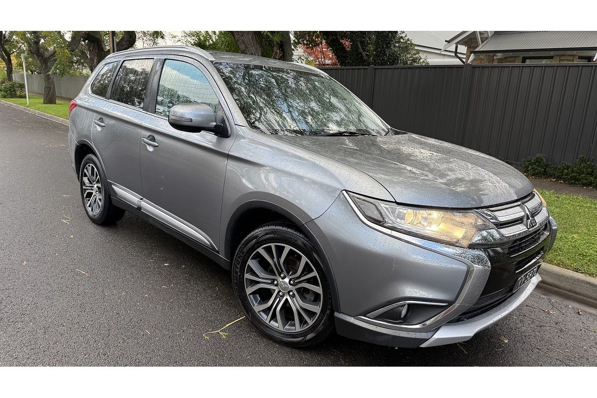 2016 Mitsubishi Outlander LS Safety Pack ZK