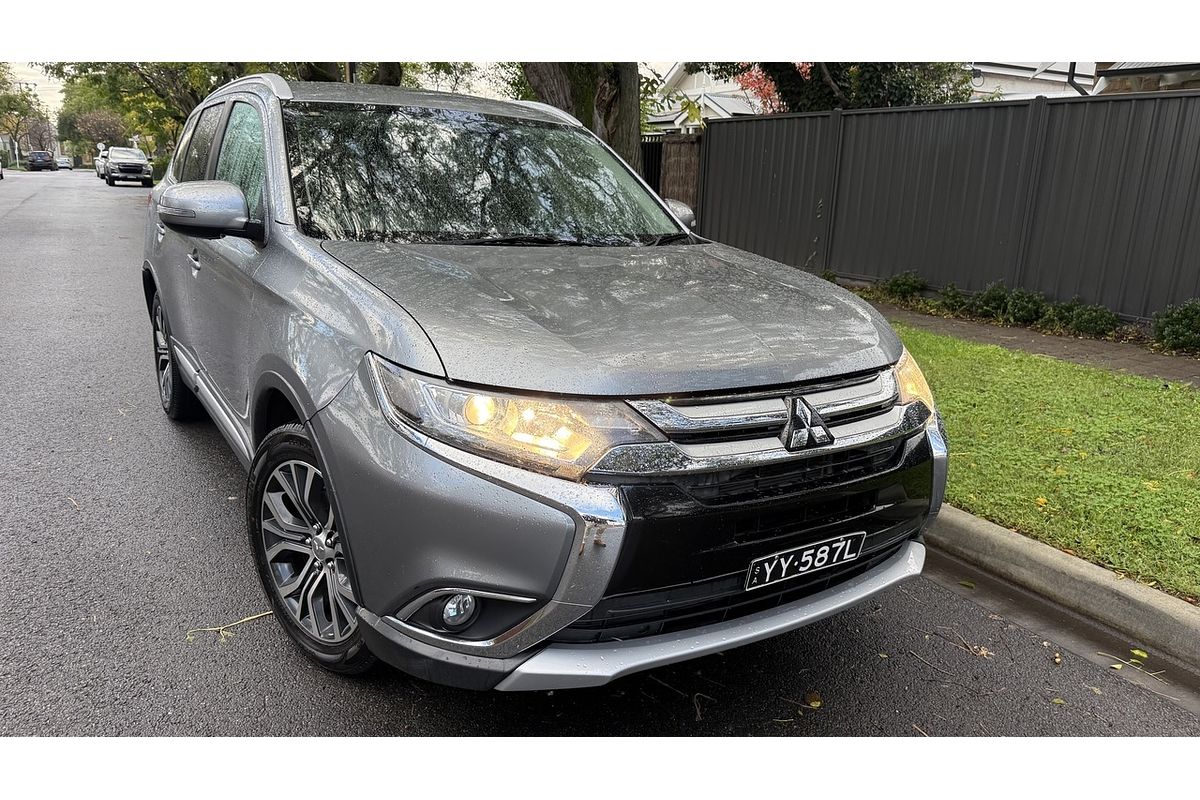 2016 Mitsubishi Outlander LS Safety Pack ZK