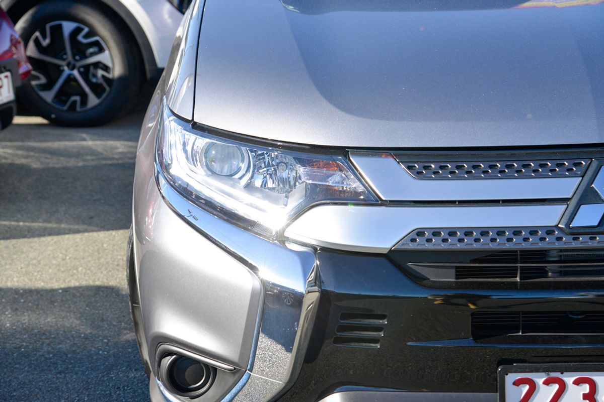 2021 Mitsubishi Outlander ES ZL