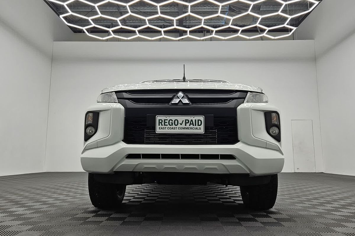 2019 Mitsubishi Triton GLX MR 4X4