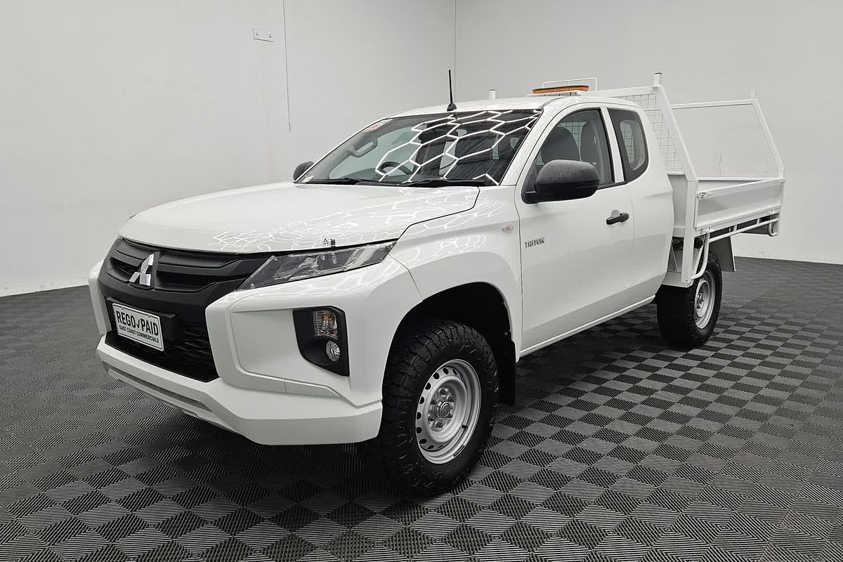 2019 Mitsubishi Triton GLX MR 4X4