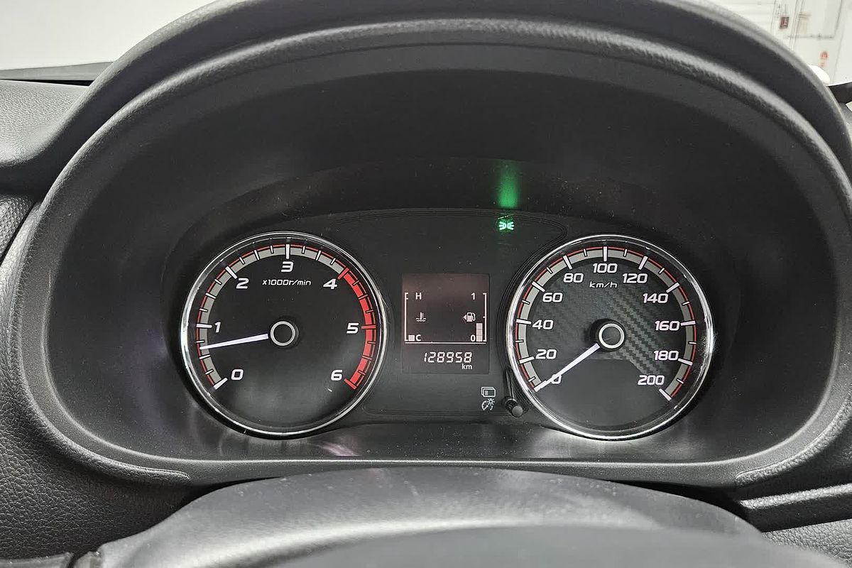 2019 Mitsubishi Triton GLX MR 4X4