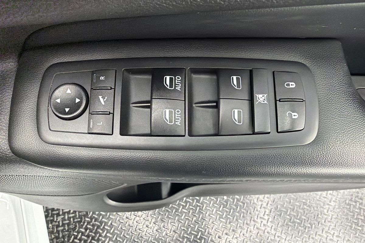 2021 Jeep Grand Cherokee Night Eagle WK