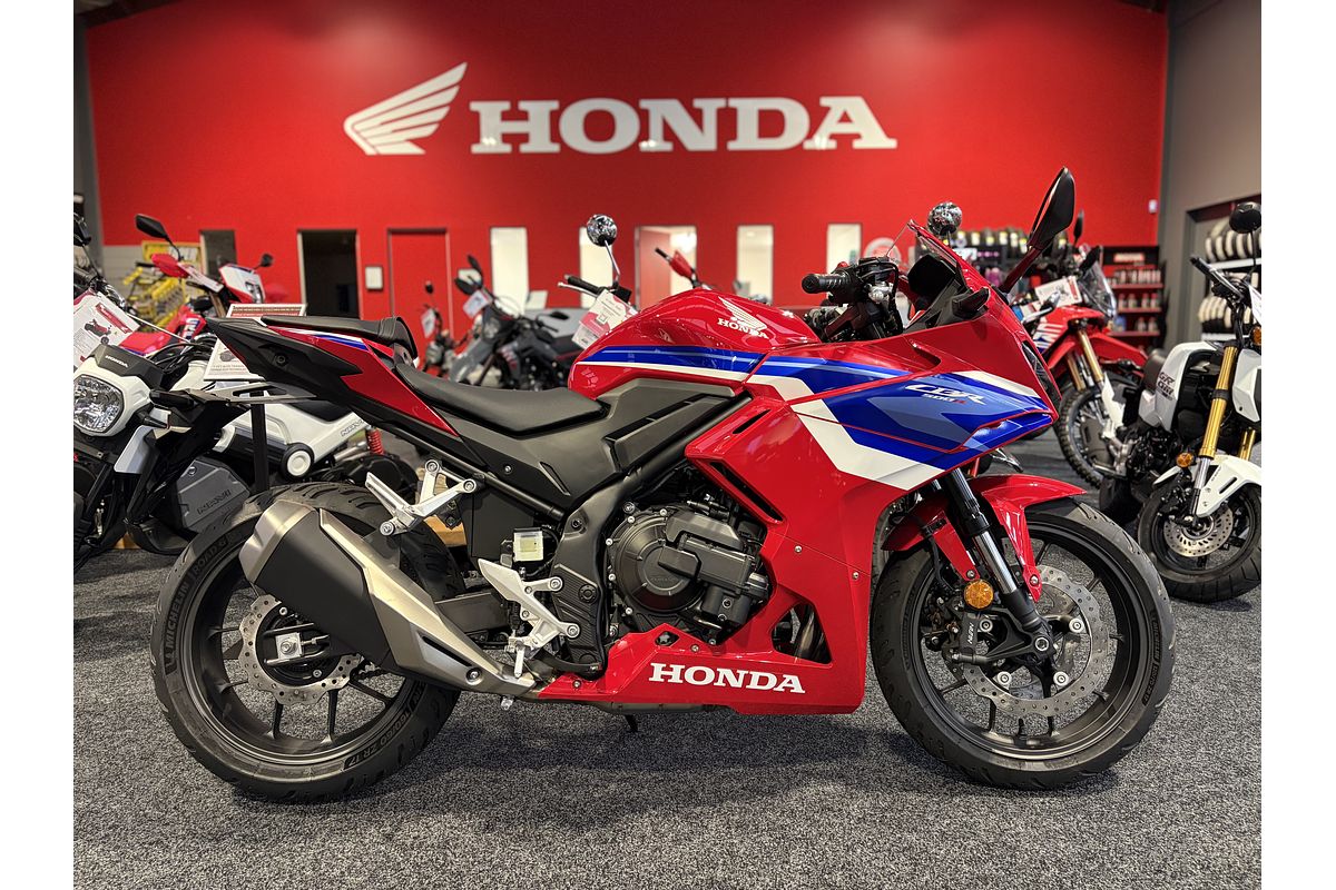 2026 Honda CBR500R E-CLUTCH