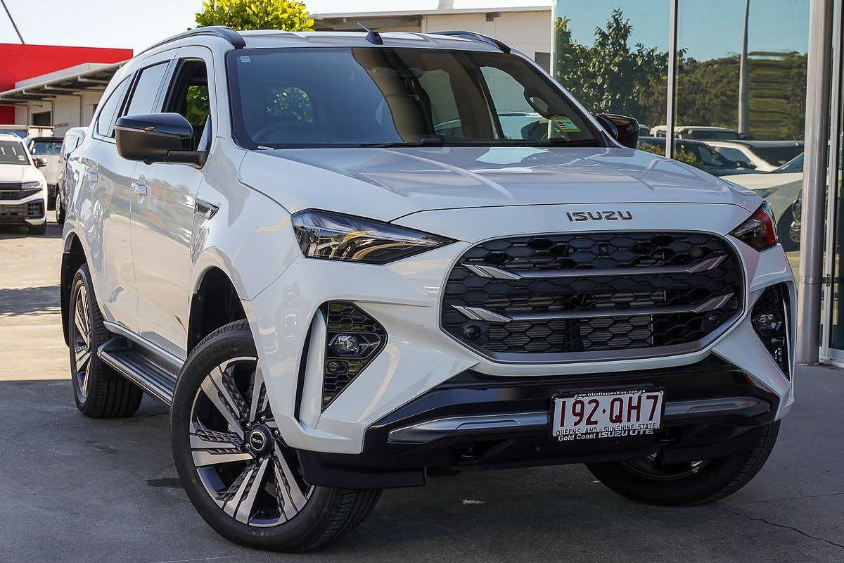 2026 Isuzu MU-X LS-T