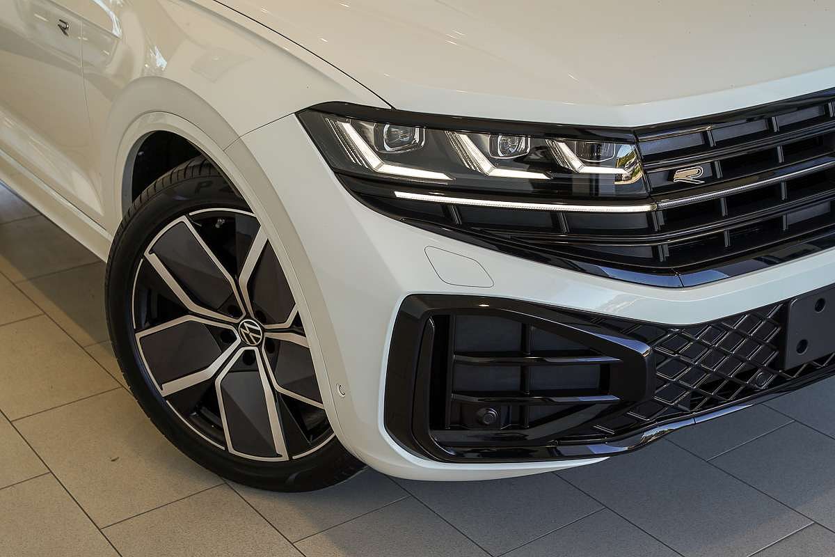 2025 Volkswagen Touareg 210TDI R-Line RC