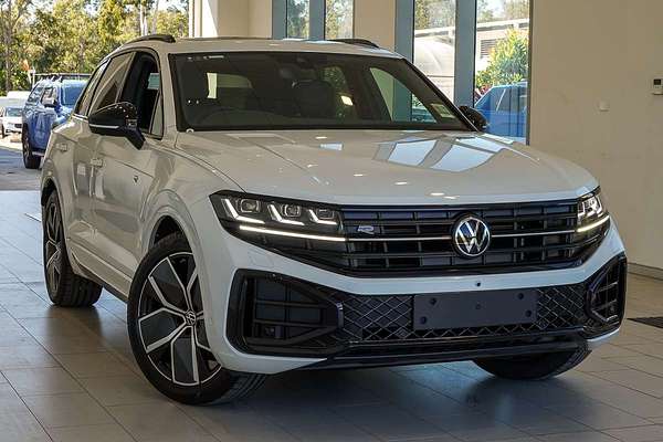 2025 Volkswagen Touareg 210TDI R-Line RC
