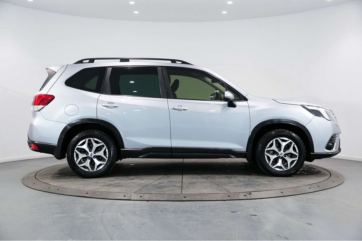2022 Subaru Forester 2.5i-L S5