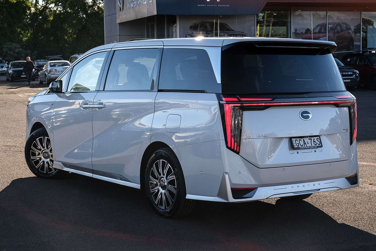 2026 GAC M8 PHEV Luxury