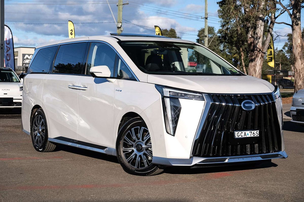 2026 GAC M8 PHEV Luxury