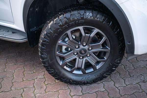 2022 Ford Ranger Wildtrak 4X4 3.0L thumb-2
