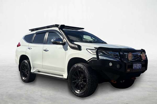 2017 Mitsubishi Pajero Sport Exceed QE