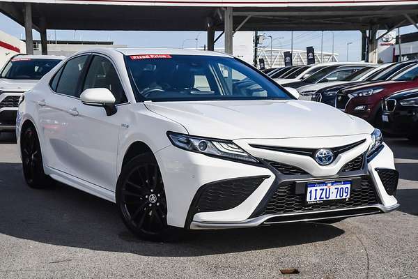 2024 Toyota Camry SX AXVH70R