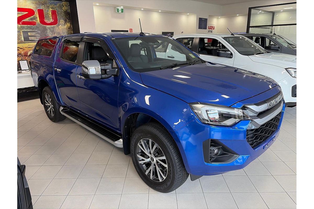 2026 Isuzu D-MAX LS-U+Tour Mate 4X4