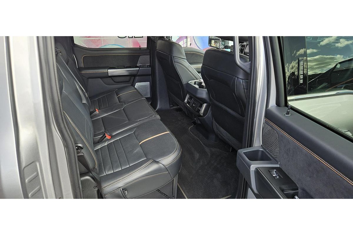 2024 Ford F450 Platinum 4X4 image 13