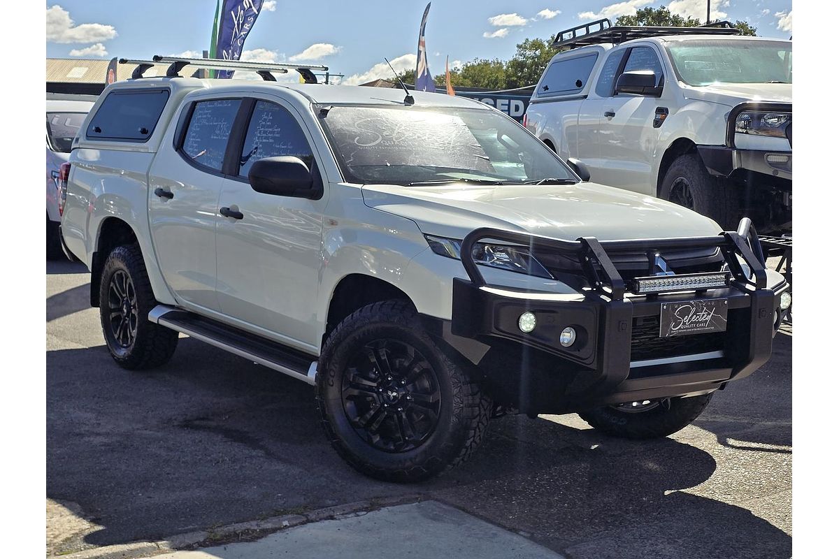 2022 Mitsubishi Triton GLX+ MR 4X4