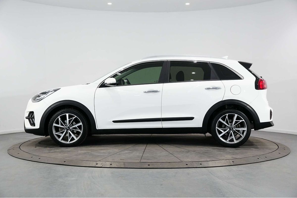 2022 Kia Niro Hybrid Sport DE