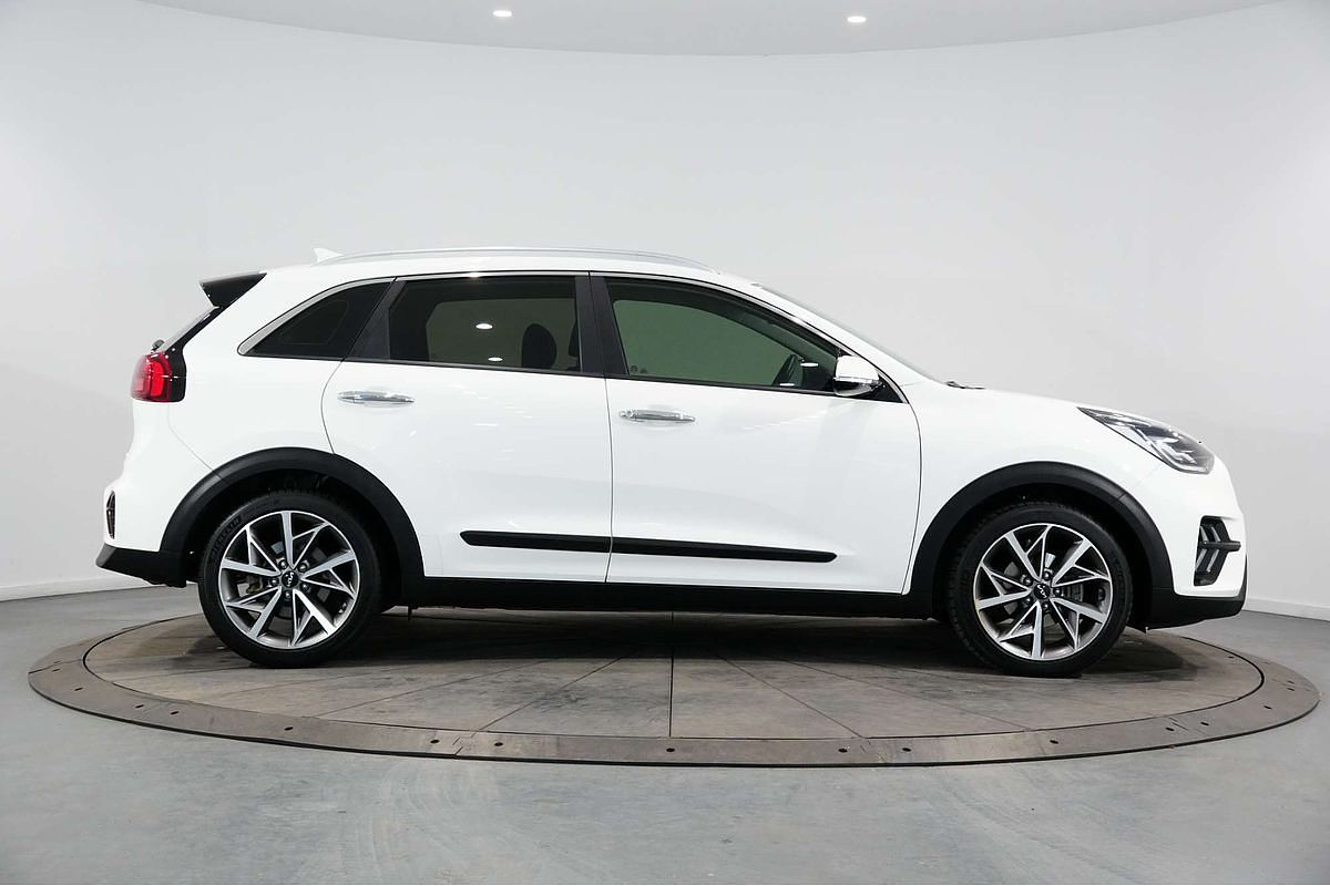 2022 Kia Niro Hybrid Sport DE