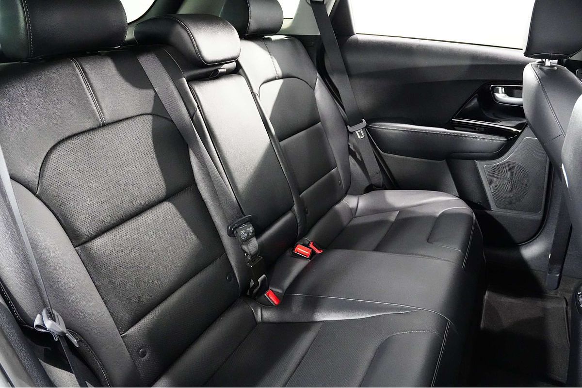 2022 Kia Niro Hybrid Sport DE