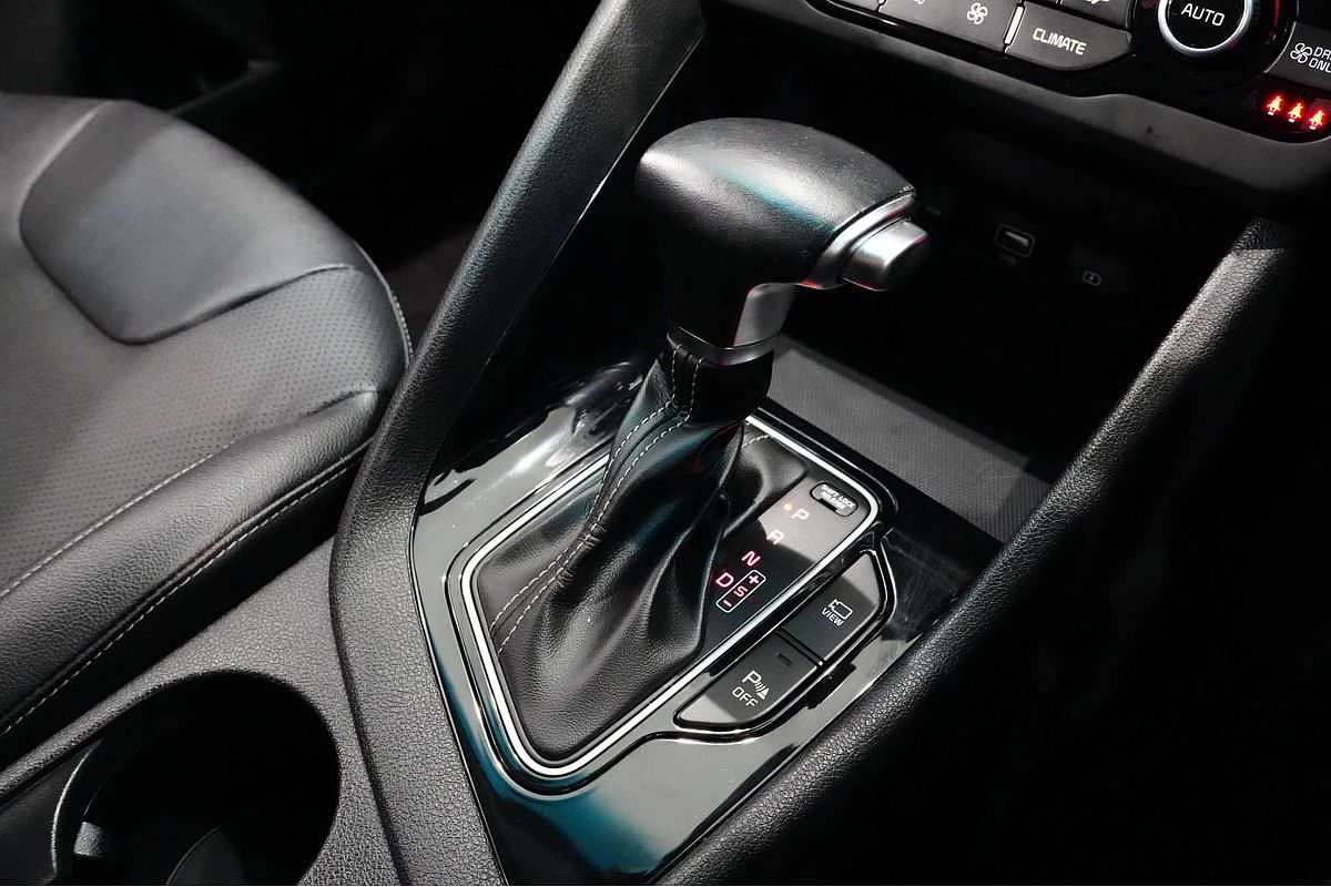 2022 Kia Niro Hybrid Sport DE