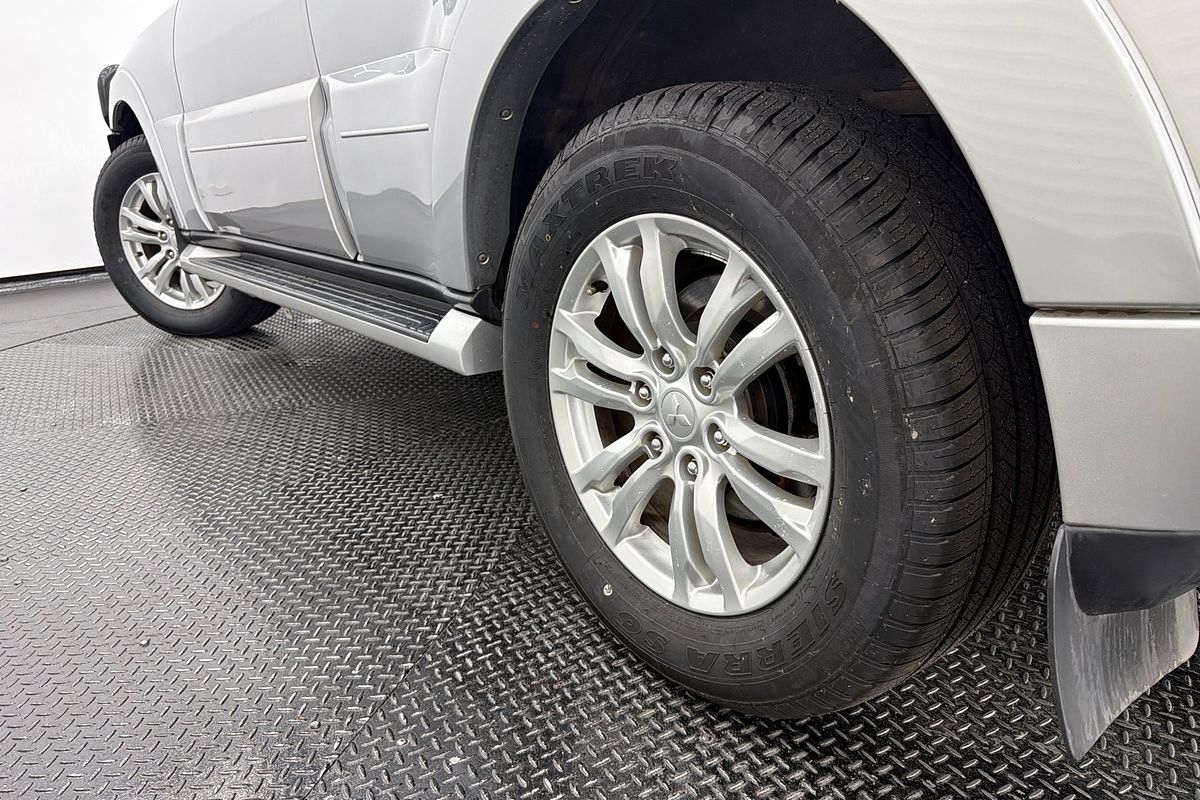 2018 Mitsubishi Pajero GLX NX