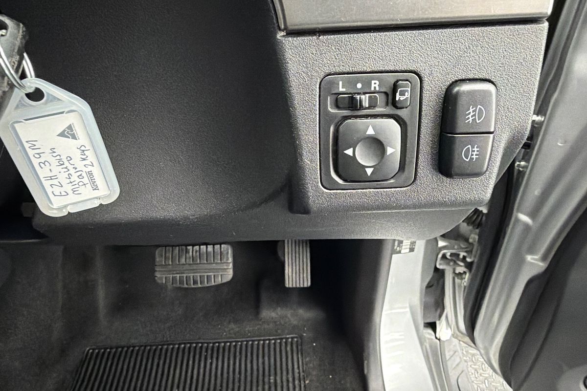 2018 Mitsubishi Pajero GLX NX