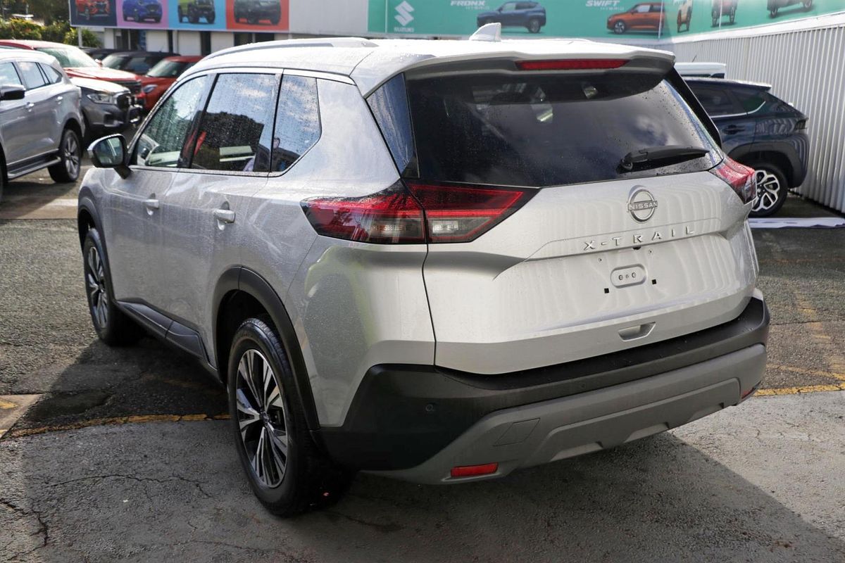 2023 Nissan X-TRAIL ST-L T33