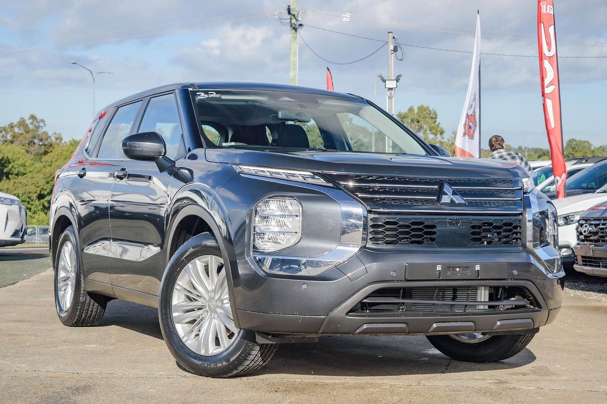 2024 Mitsubishi Outlander ES ZM