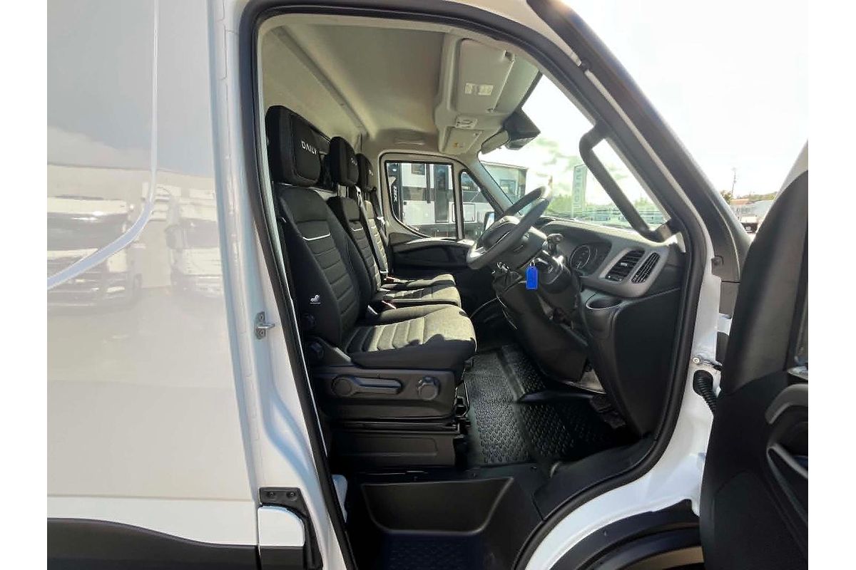 2025 IVECO Daily 35S14V image 14