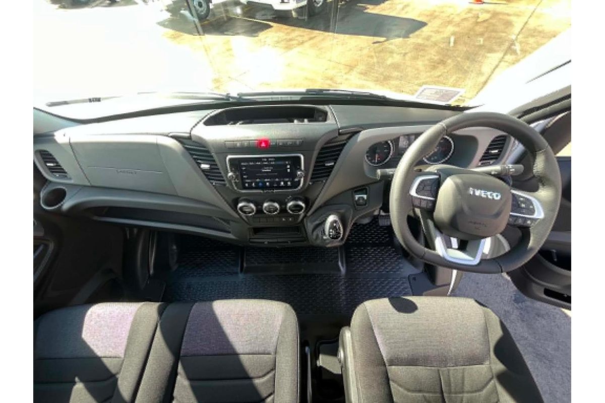 2025 IVECO Daily 35S14V image 17