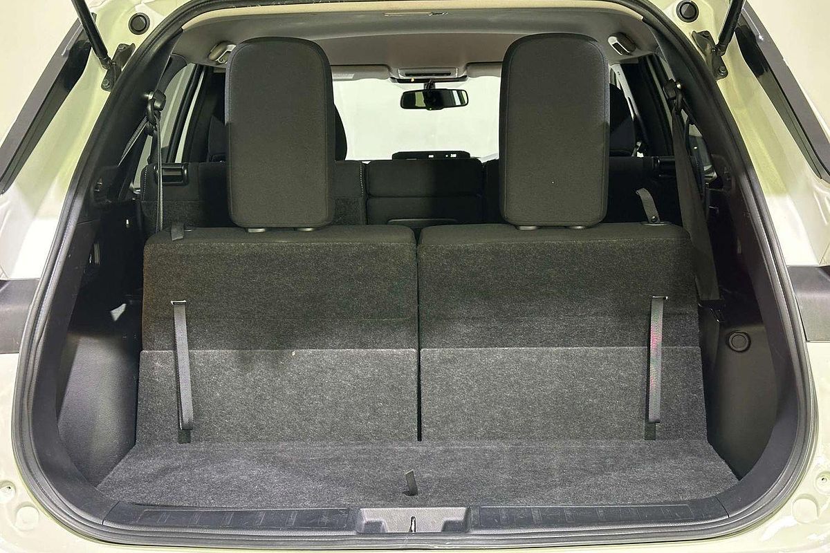 2023 Mitsubishi Outlander LS ZM