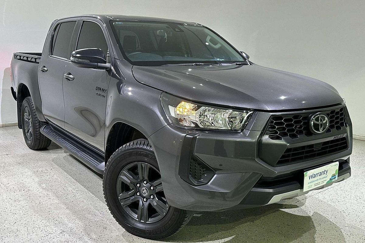 2025 Toyota Hilux SR 48V GUN126R 4X4