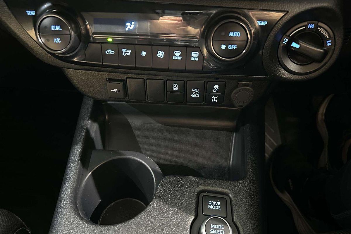 2025 Toyota Hilux SR 48V GUN126R 4X4