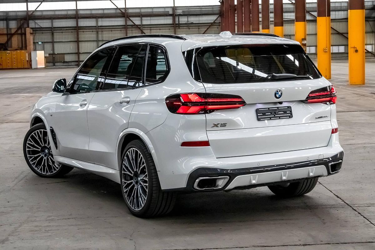 2024 BMW X5 xDrive30d M Sport G05 LCI
