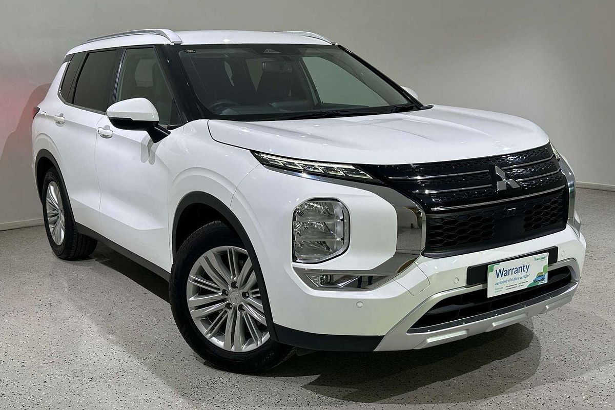 2023 Mitsubishi Outlander LS ZM
