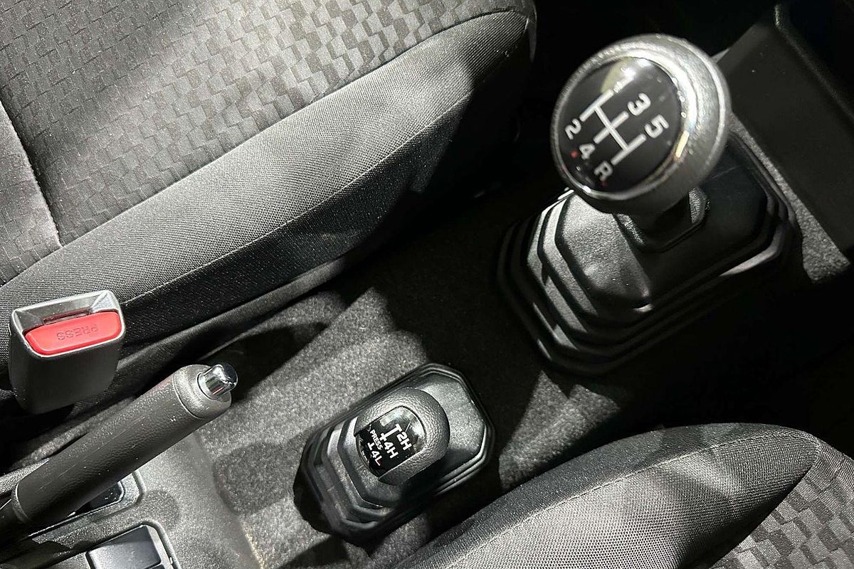 2023 Suzuki Jimny Heritage Edition GJ