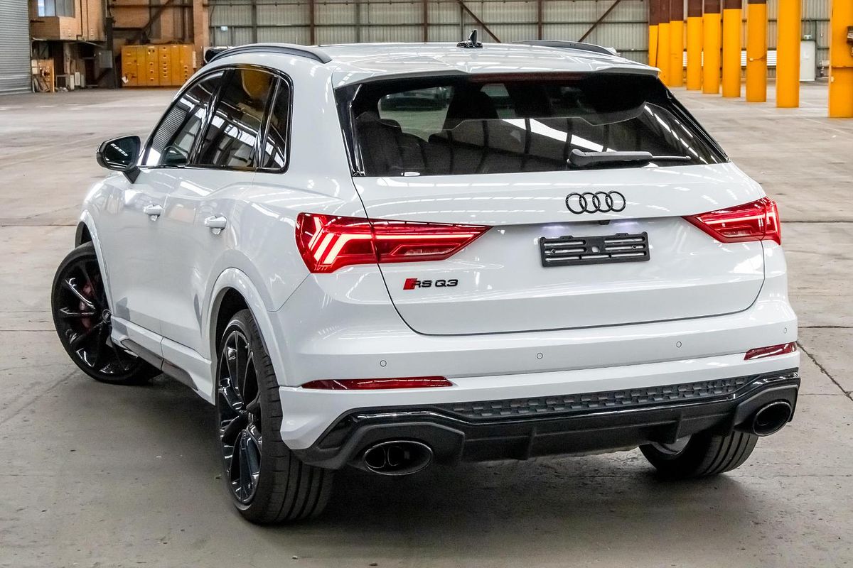2022 Audi RS Q3 F3