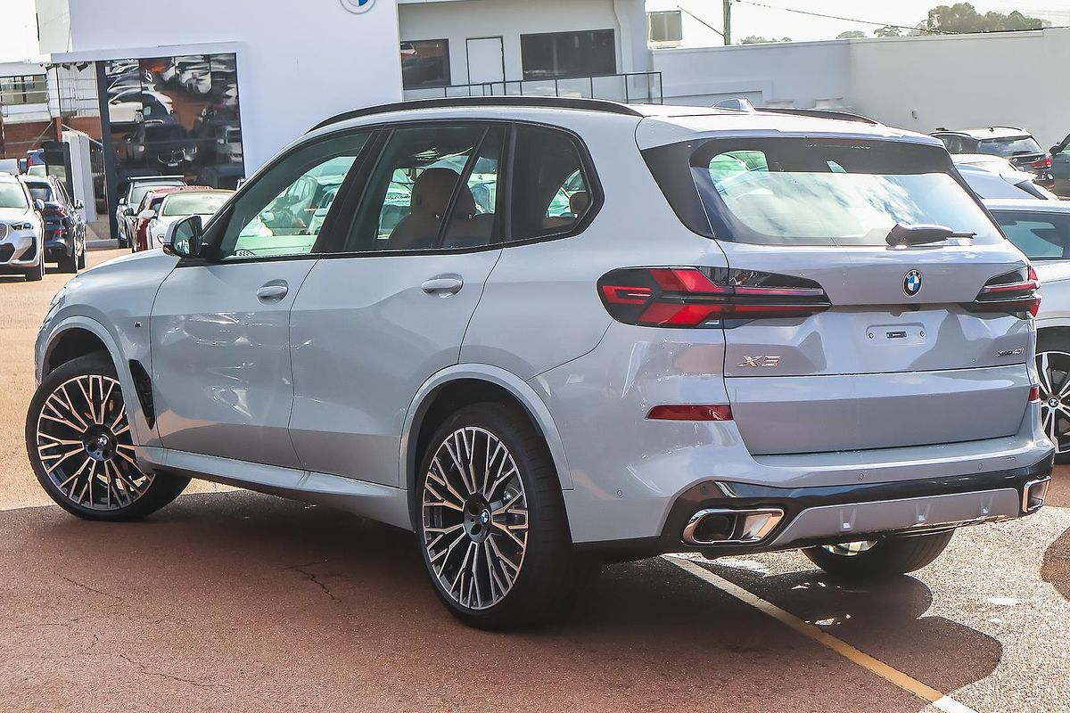 2026 BMW X5 xDrive40i M Sport G05 LCI