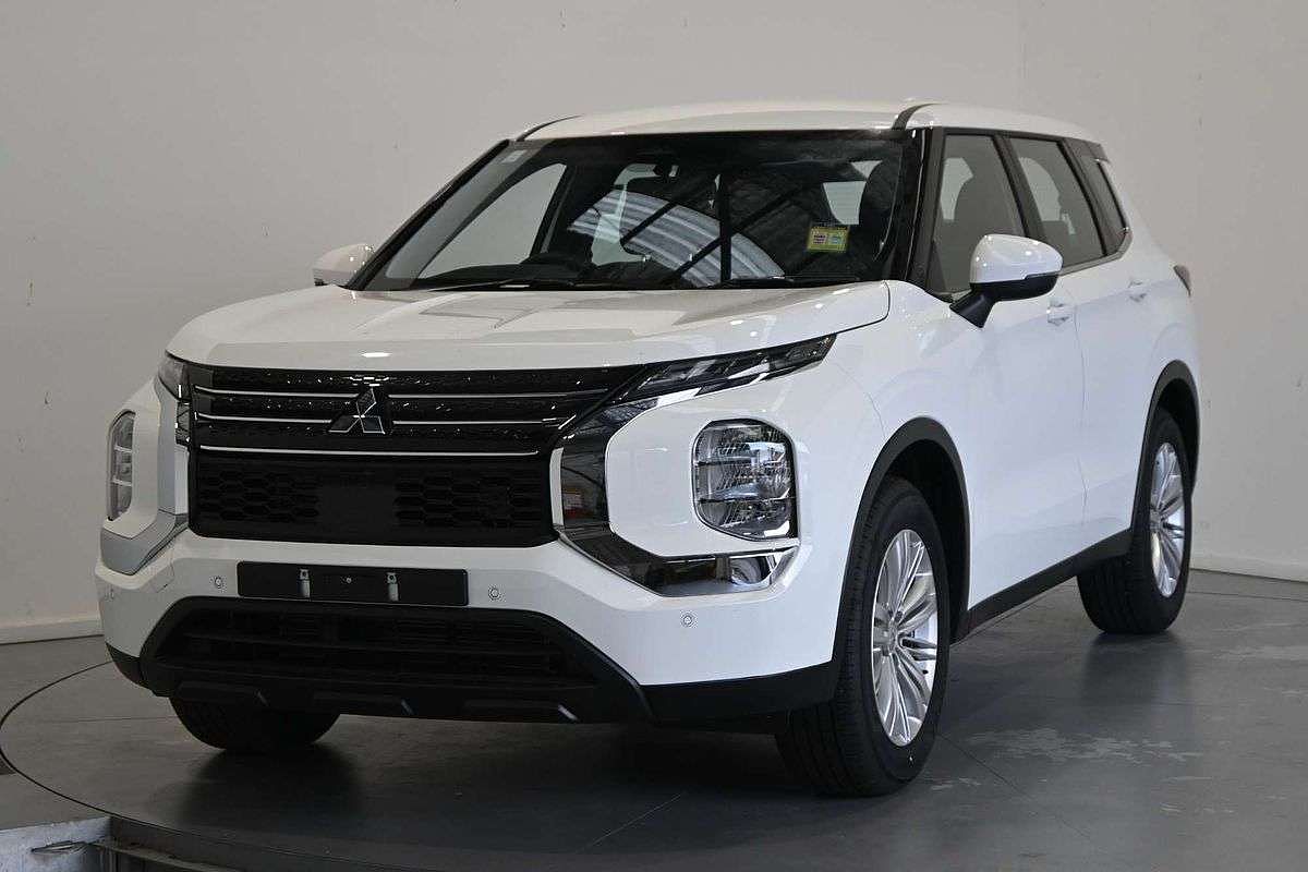 2026 Mitsubishi Outlander ES ZM