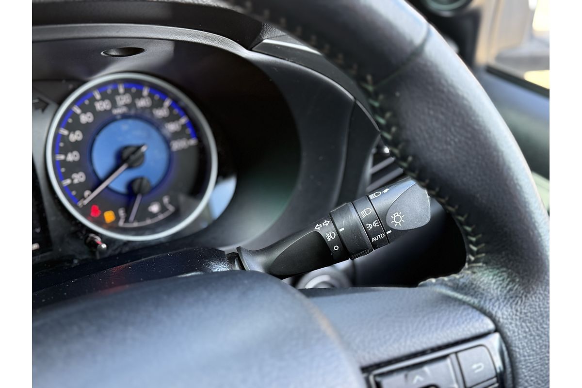 2016 Toyota Hilux SR5 GUN126R 4X4