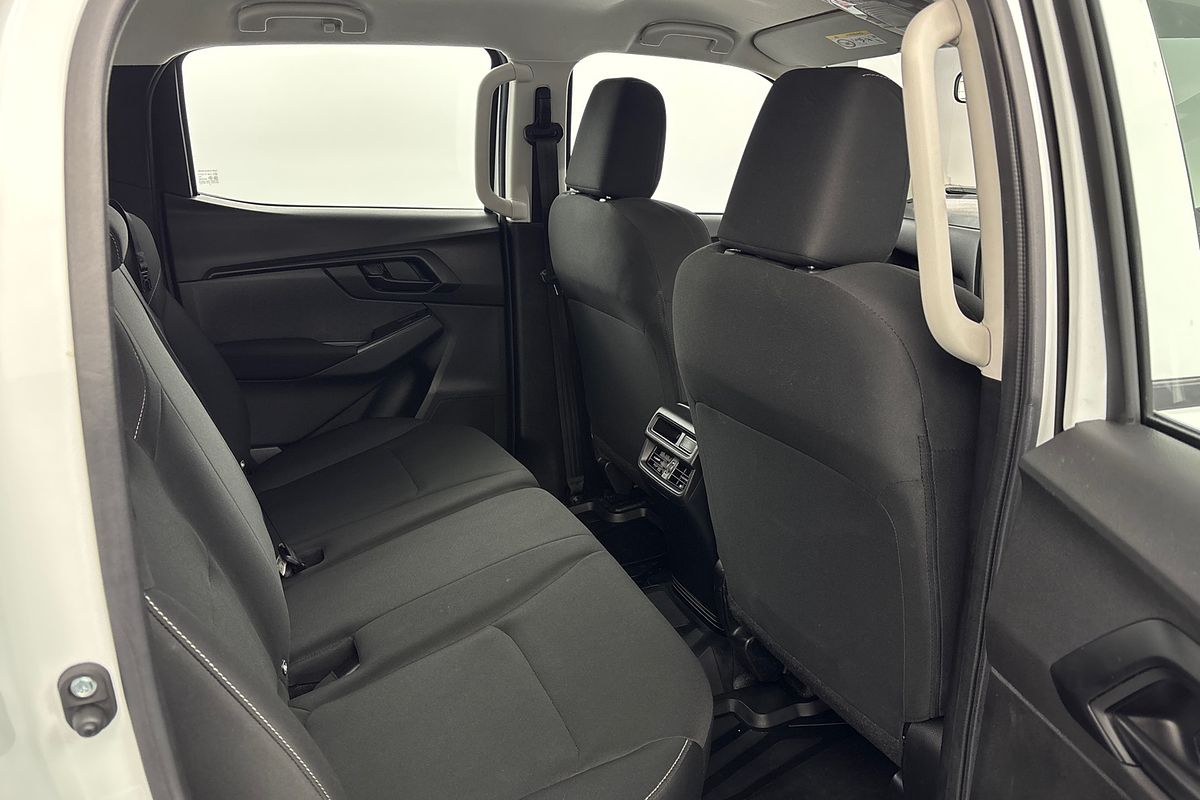 2024 Isuzu D-MAX SX 4X4