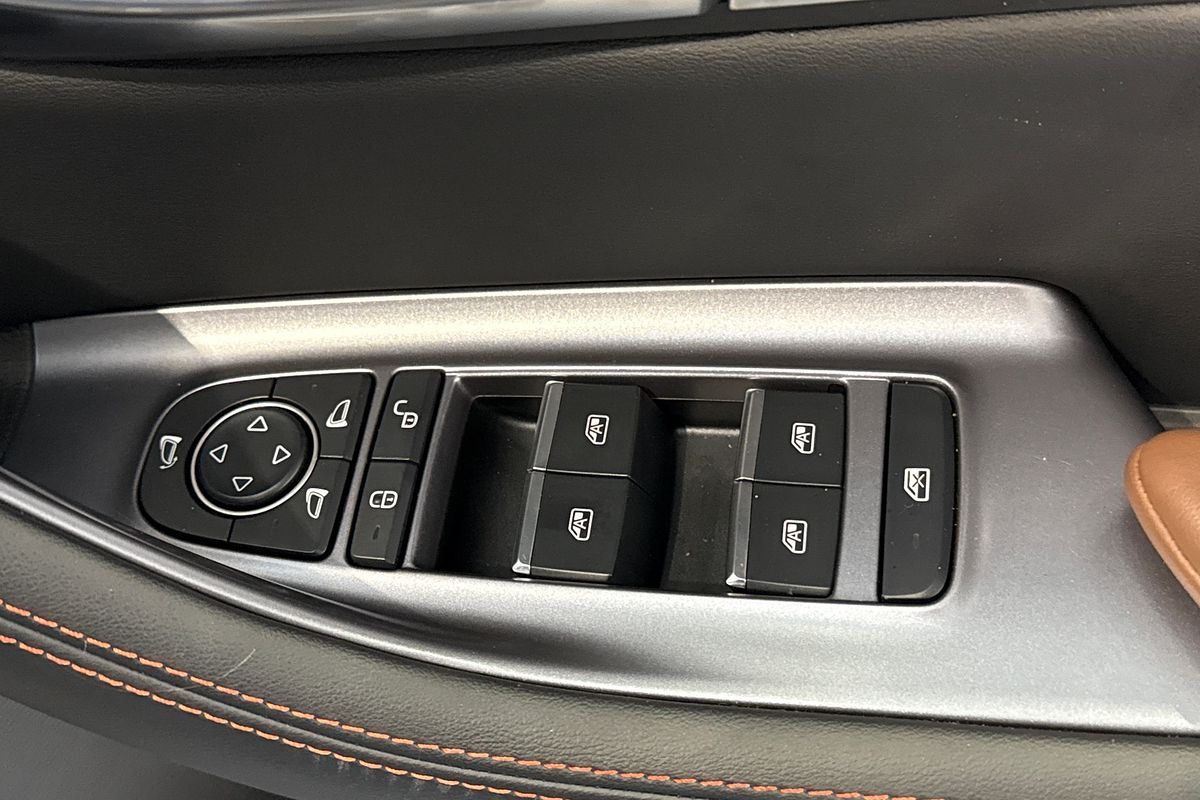 2025 BYD SEALION 6 Essential