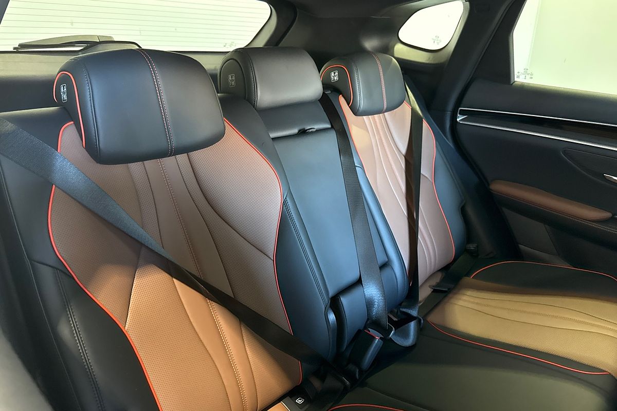 2025 BYD SEALION 6 Essential